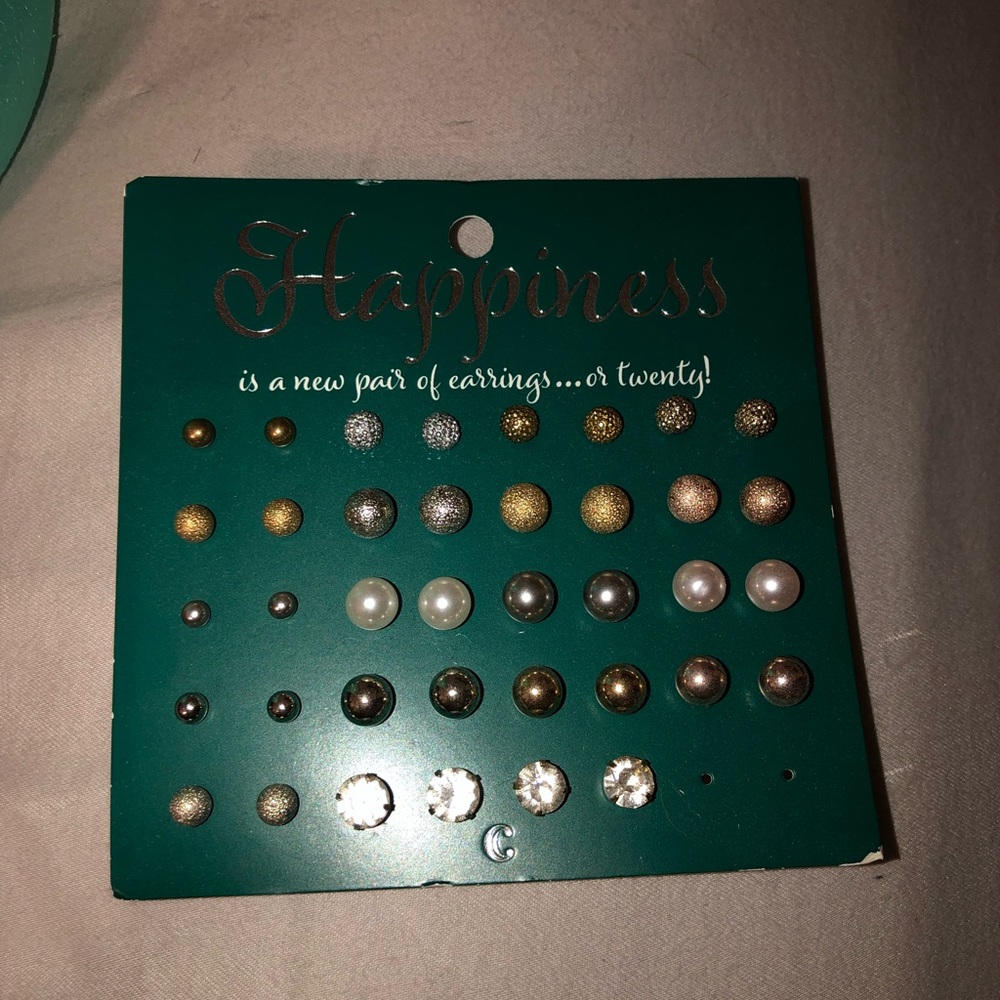 Earring set - 19 pairs of earrings